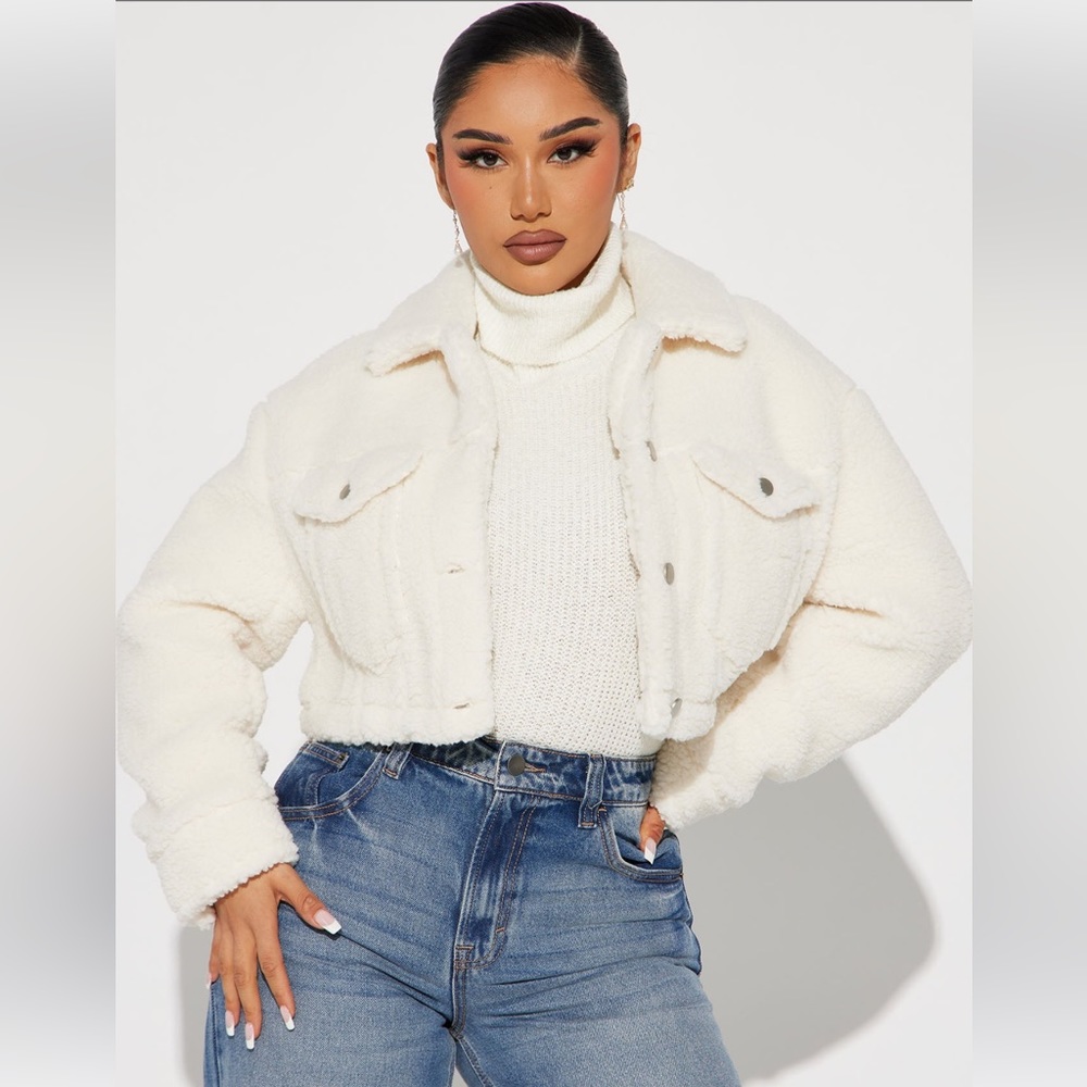Prettylittlething Crop Borg Jacket